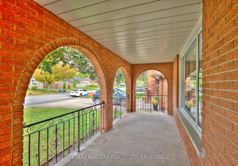 6330-caledonia-street-niagara-falls-ontario-x12423348