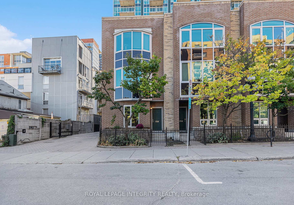150-york-street-lower-town-sandy-hill-ottawa-ontario-x12423372