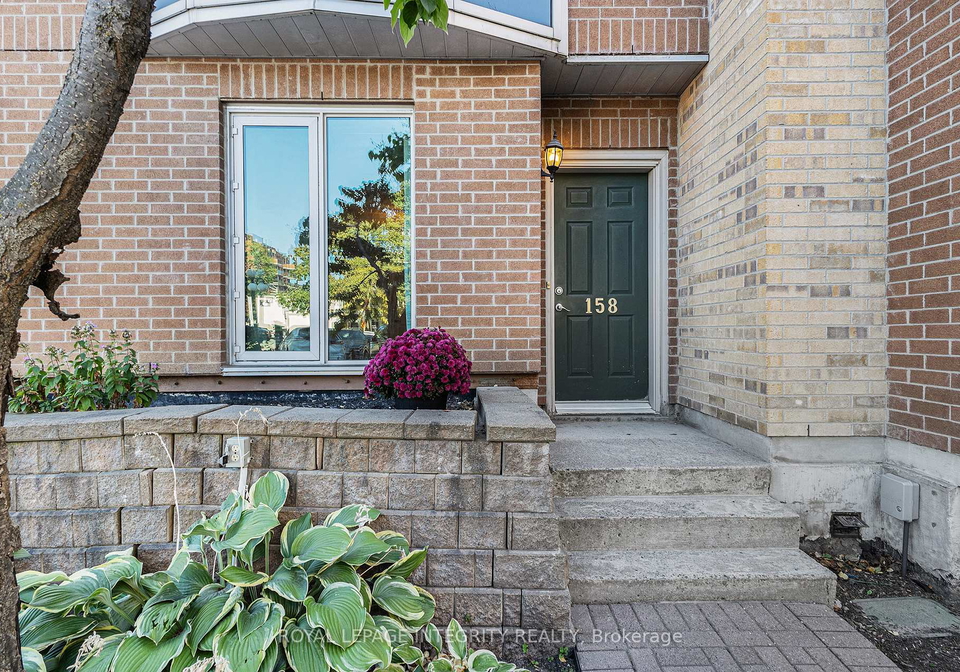 150-york-street-lower-town-sandy-hill-ottawa-ontario-x12423372
