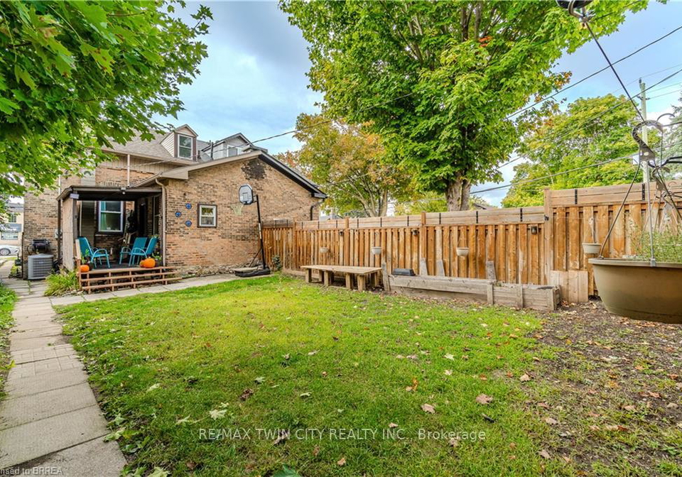 75-willow-street-brant-ontario-x12423511