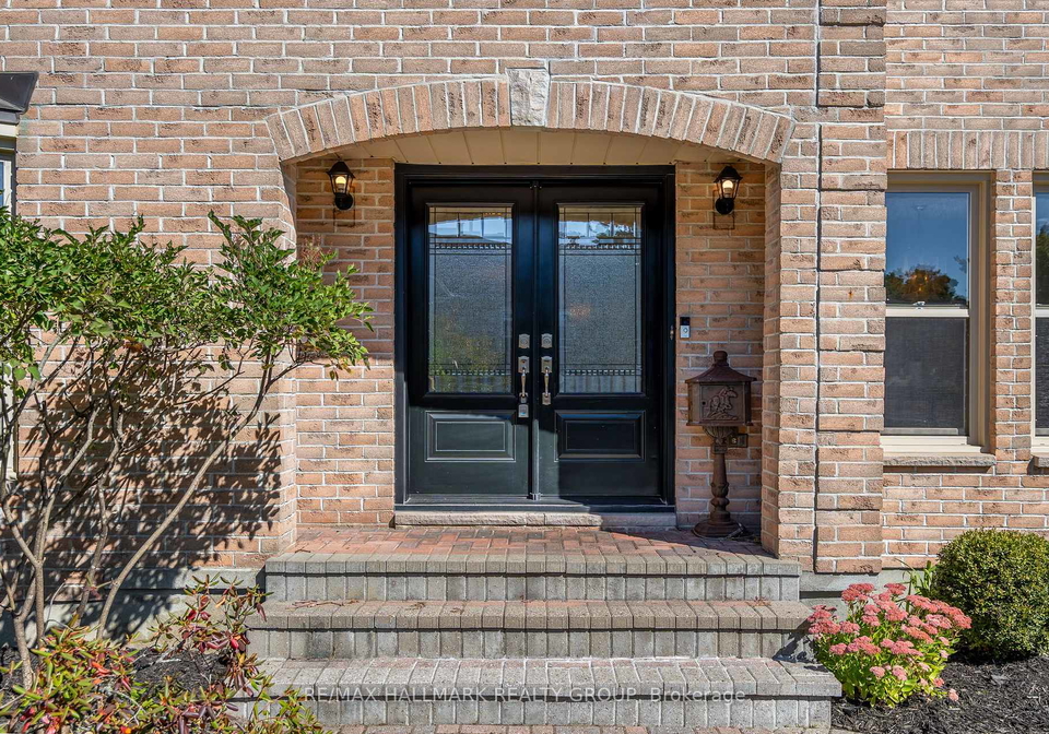 94-hobin-street-ottawa-ontario-x12423583