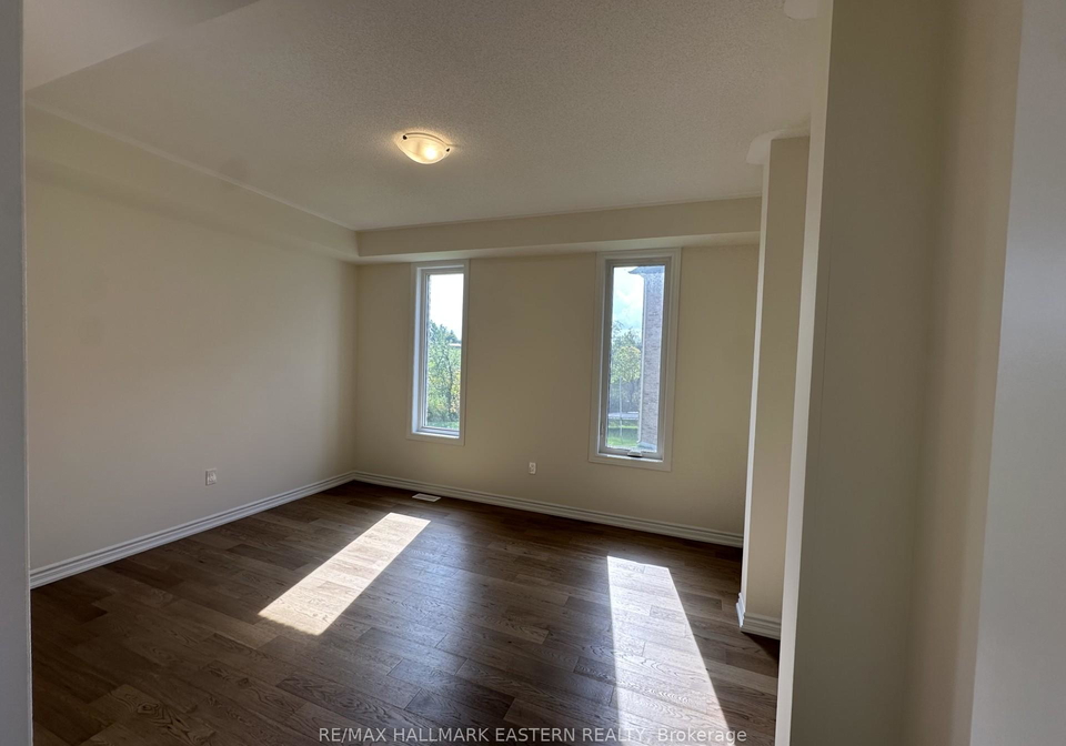 94-golden-meadows-drive-otonabeesouth-monaghan-otonabee-south-monaghan-ontario-x12423605