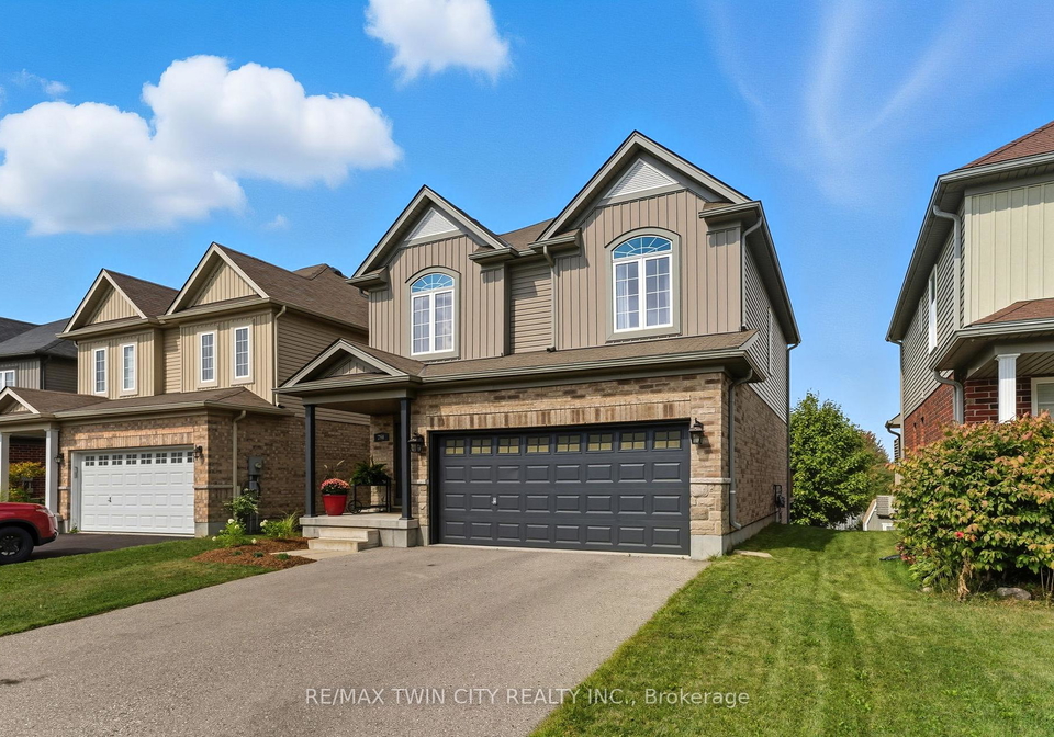 266-vincent-drive-north-dumfries-ontario-x12423725