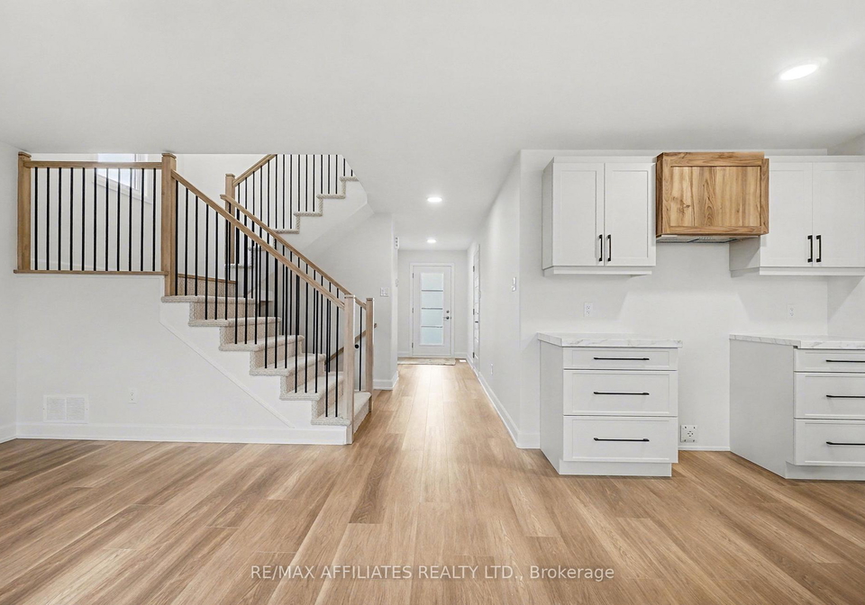 615-geneva-crescent-russell-ontario-x12423830