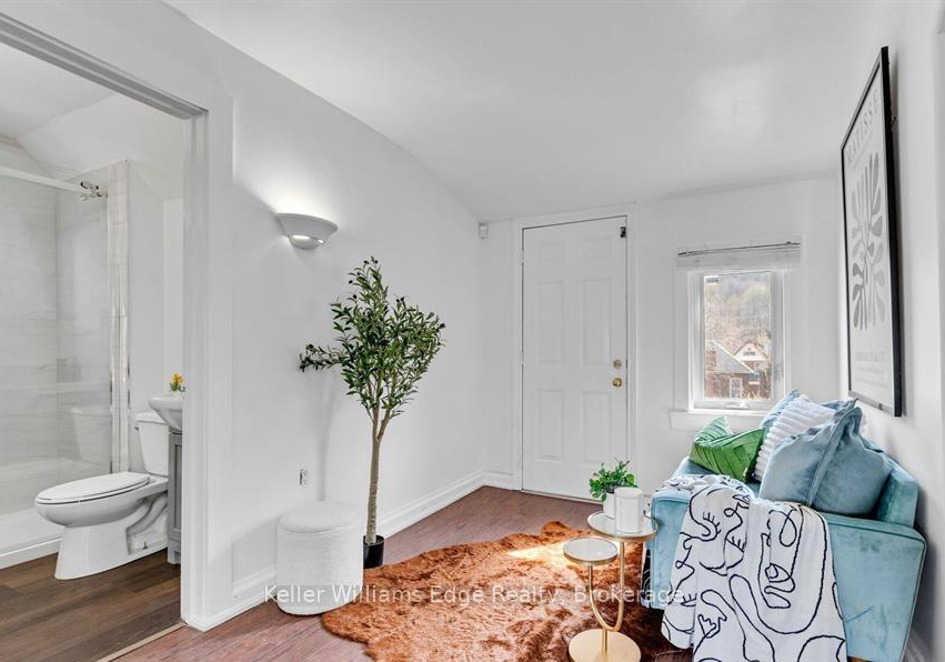10-rutherford-avenue-hamilton-ontario-x12423835