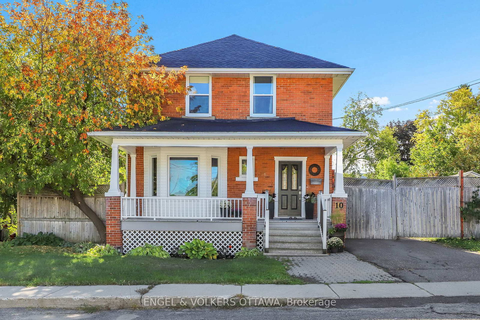 10-ida-street-s-arnprior-ontario-x12423953