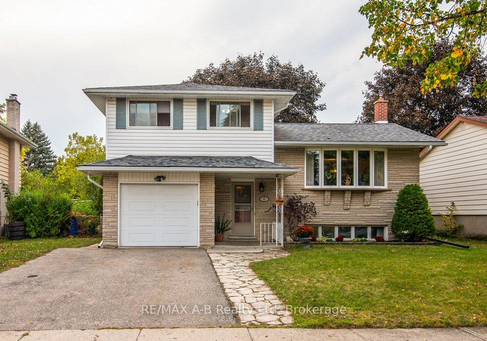 35-tecumseh-crescent-kitchener-ontario-x12424110