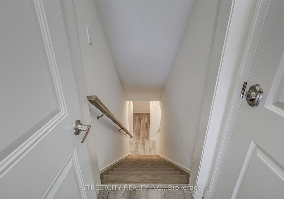1536-twilite-boulevard-london-north-ontario-x12424176