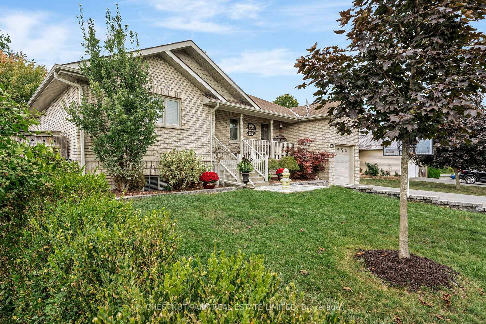 27-ackerman-street-prince-edward-county-ontario-x12424290
