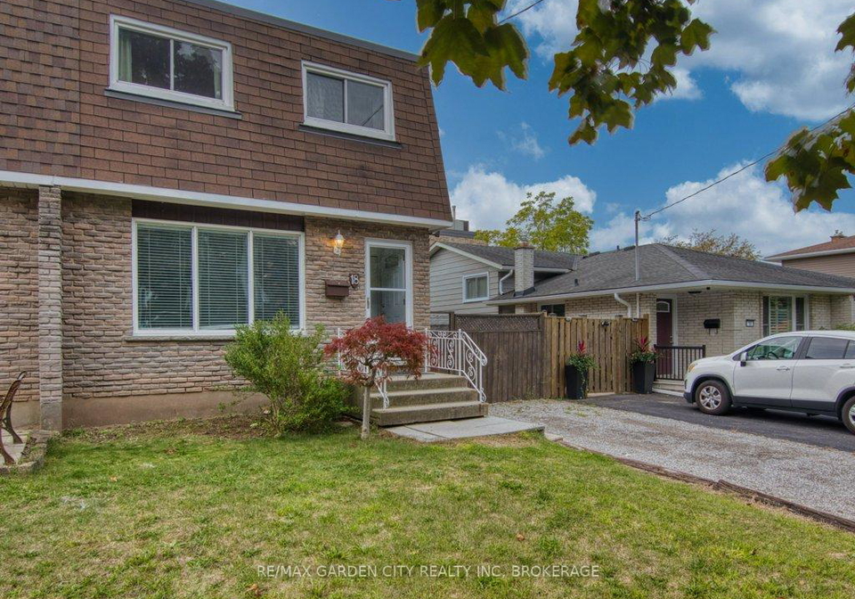 18-prince-paul-crescent-st-catharines-ontario-x12424342