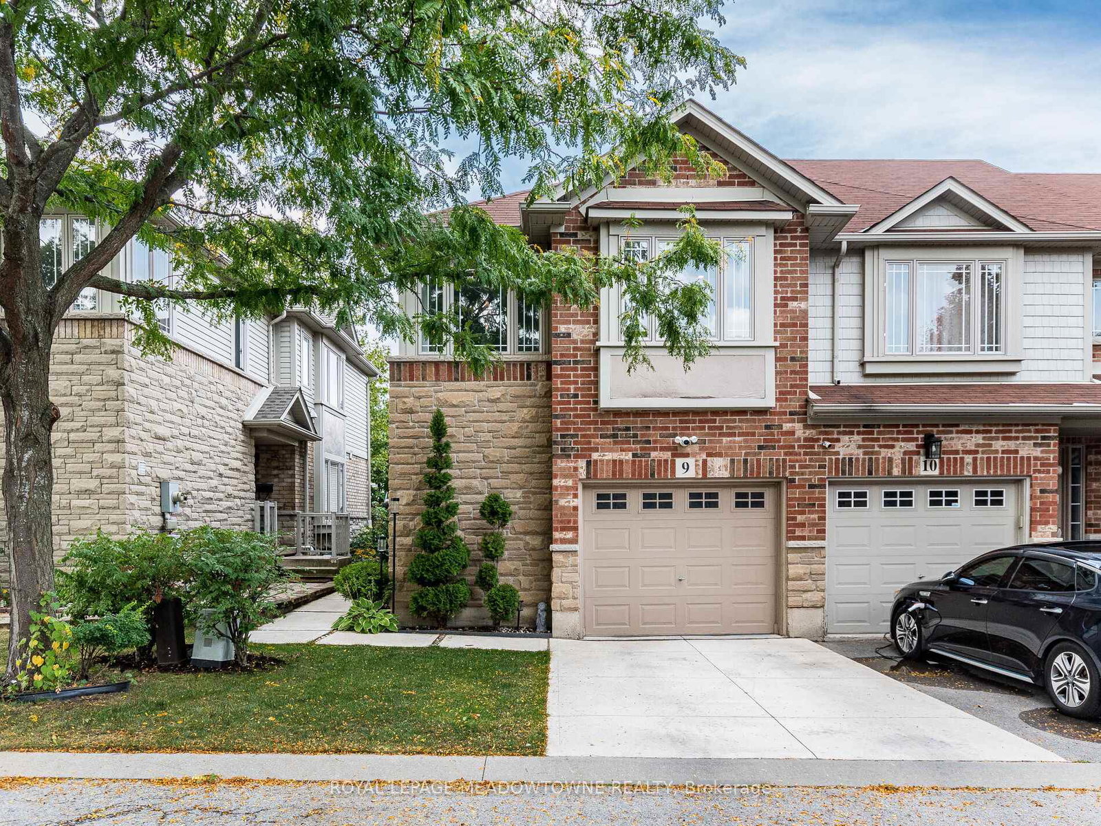242-upper-mount-albion-road-hamilton-ontario-x12424405