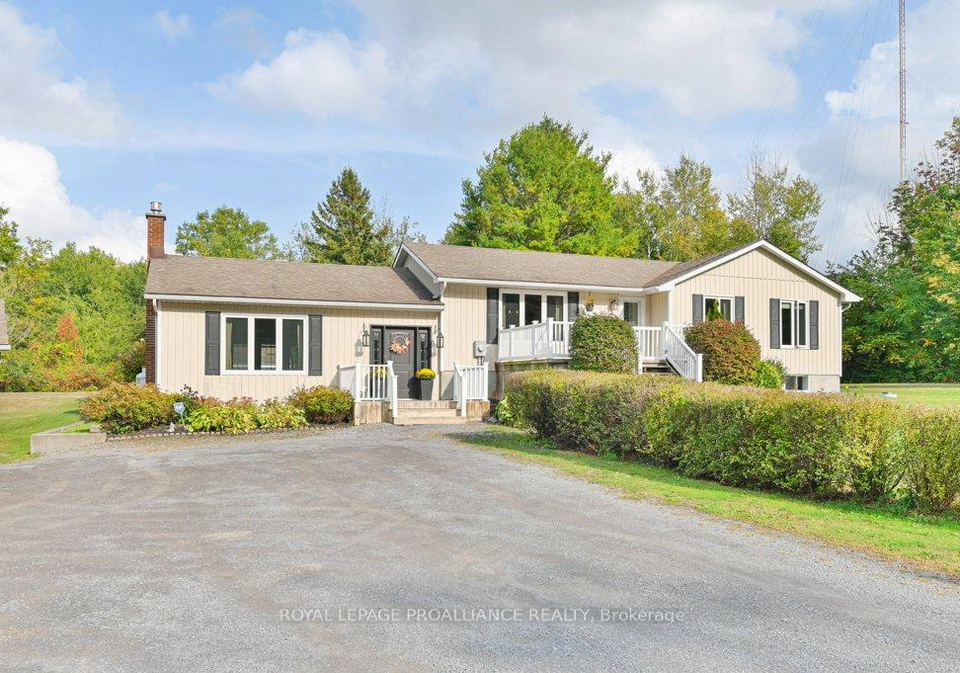466-mackenzie-road-quinte-west-ontario-x12424592