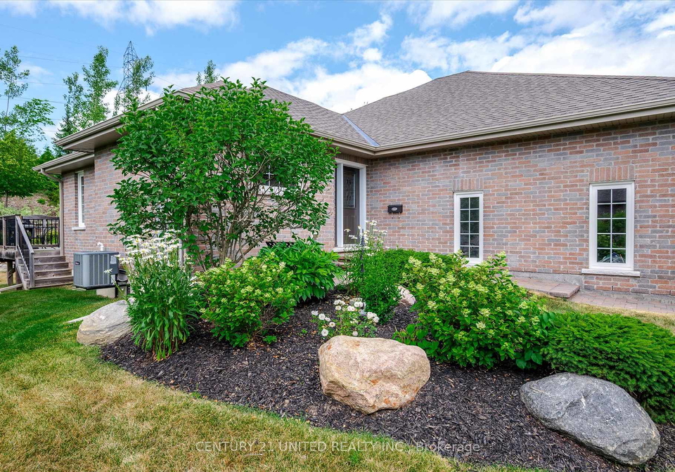 301-carnegie-avenue-peterborough-ontario-x12424601
