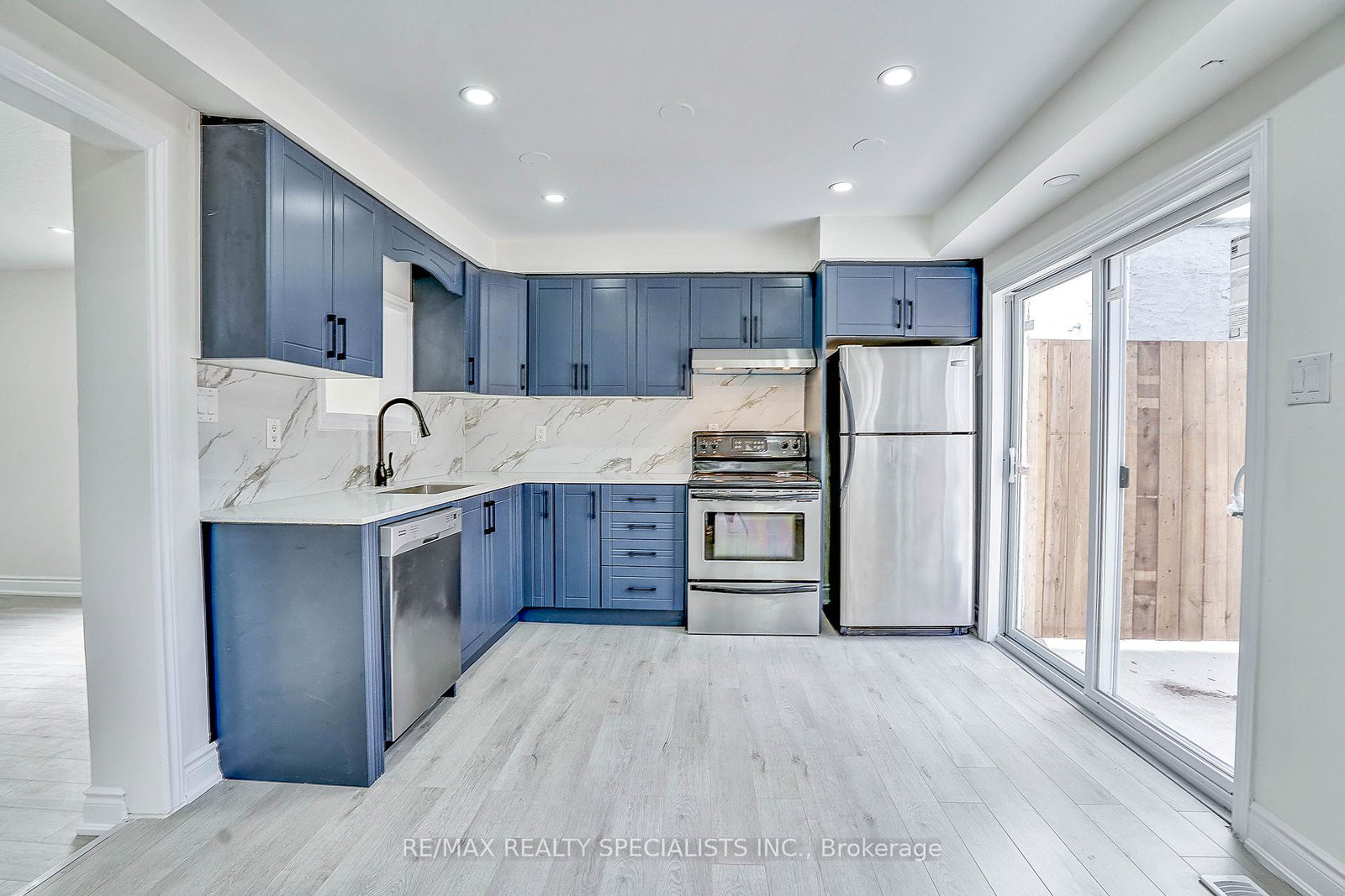 143-glendale-avenue-n-hamilton-ontario-x12424613