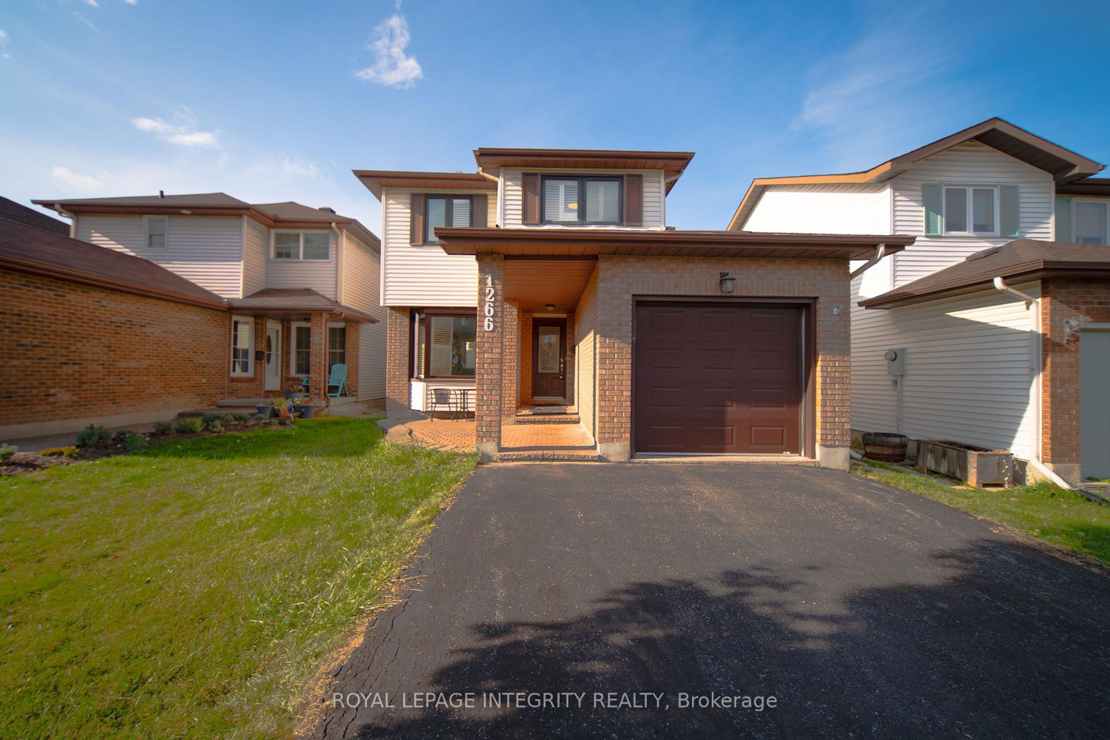 1266-famlit-court-ottawa-ontario-x12424766