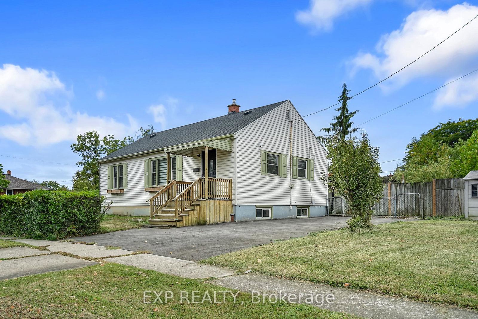13-mcphail-crescent-st-catharines-ontario-x12424778