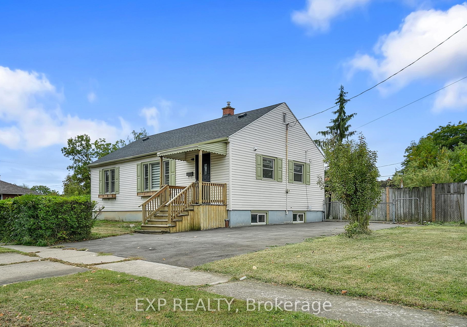 13-mcphail-crescent-st-catharines-ontario-x12424778