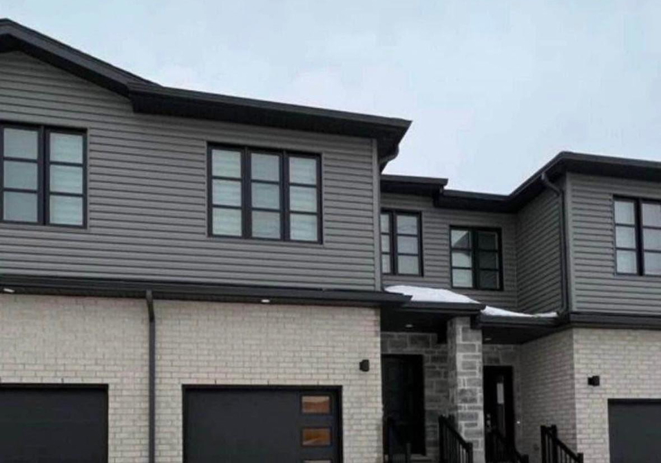 309-chapelhill-drive-kitchener-ontario-x12424830