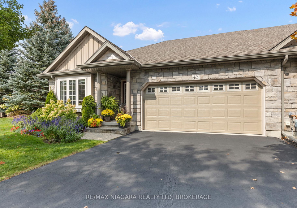 42-rose-glen-crescent-niagara-on-the-lake-ontario-x12424915