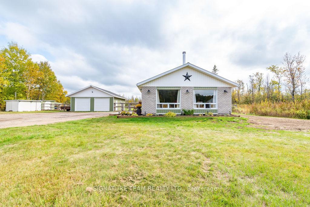 255-foymount-road-bonnechere-valley-ontario-x12424926