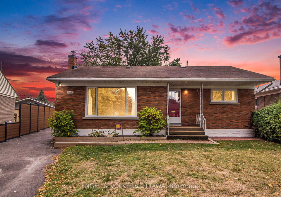 2061-vincent-street-ottawa-ontario-x12425231
