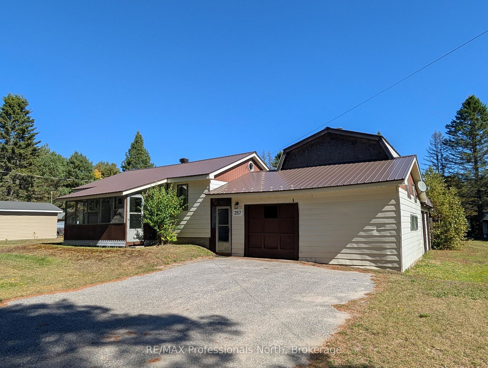 257-albert-street-n-strong-ontario-x12425440