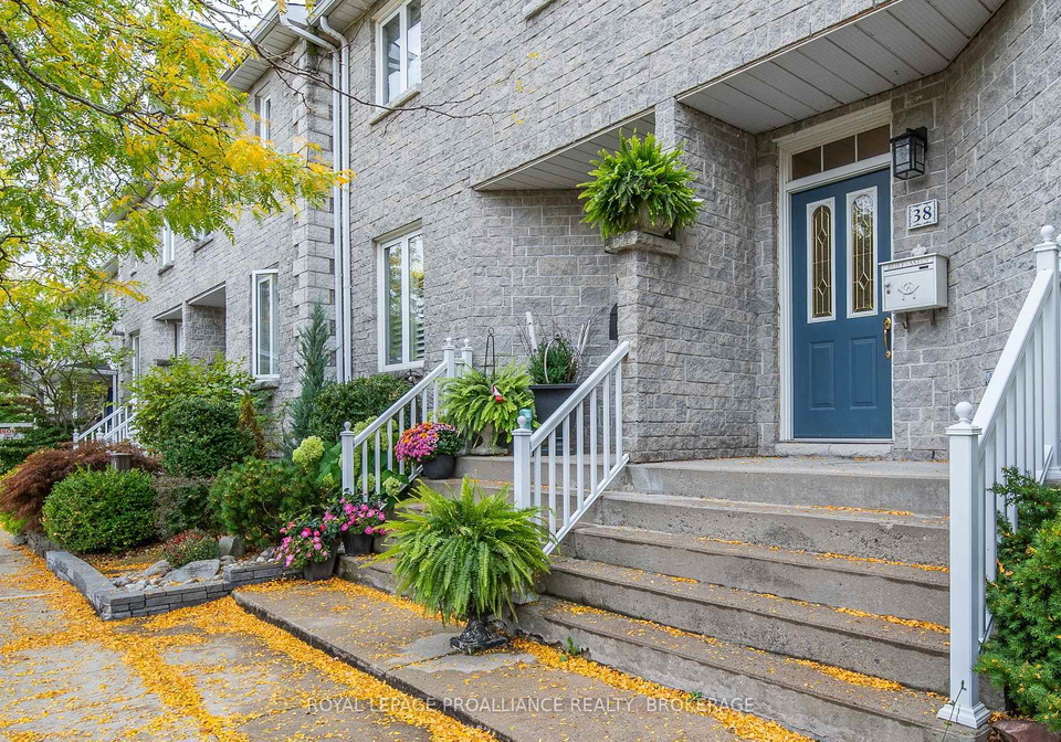 38-yonge-street-kingston-ontario-x12425473