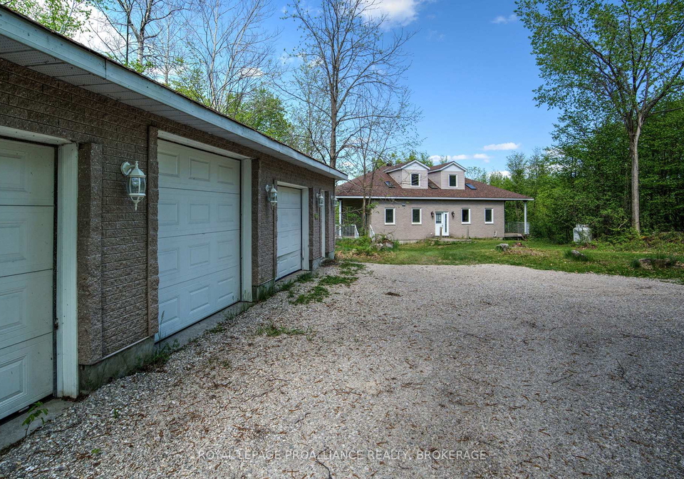124-granite-hills-tay-valley-ontario-x12425570