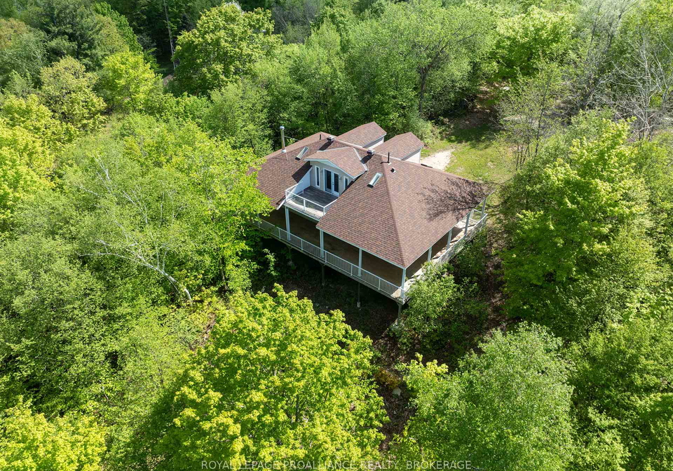 124-granite-hills-tay-valley-ontario-x12425570