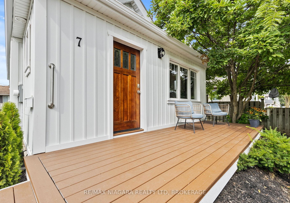 7-shelley-avenue-st-catharines-ontario-x12425612