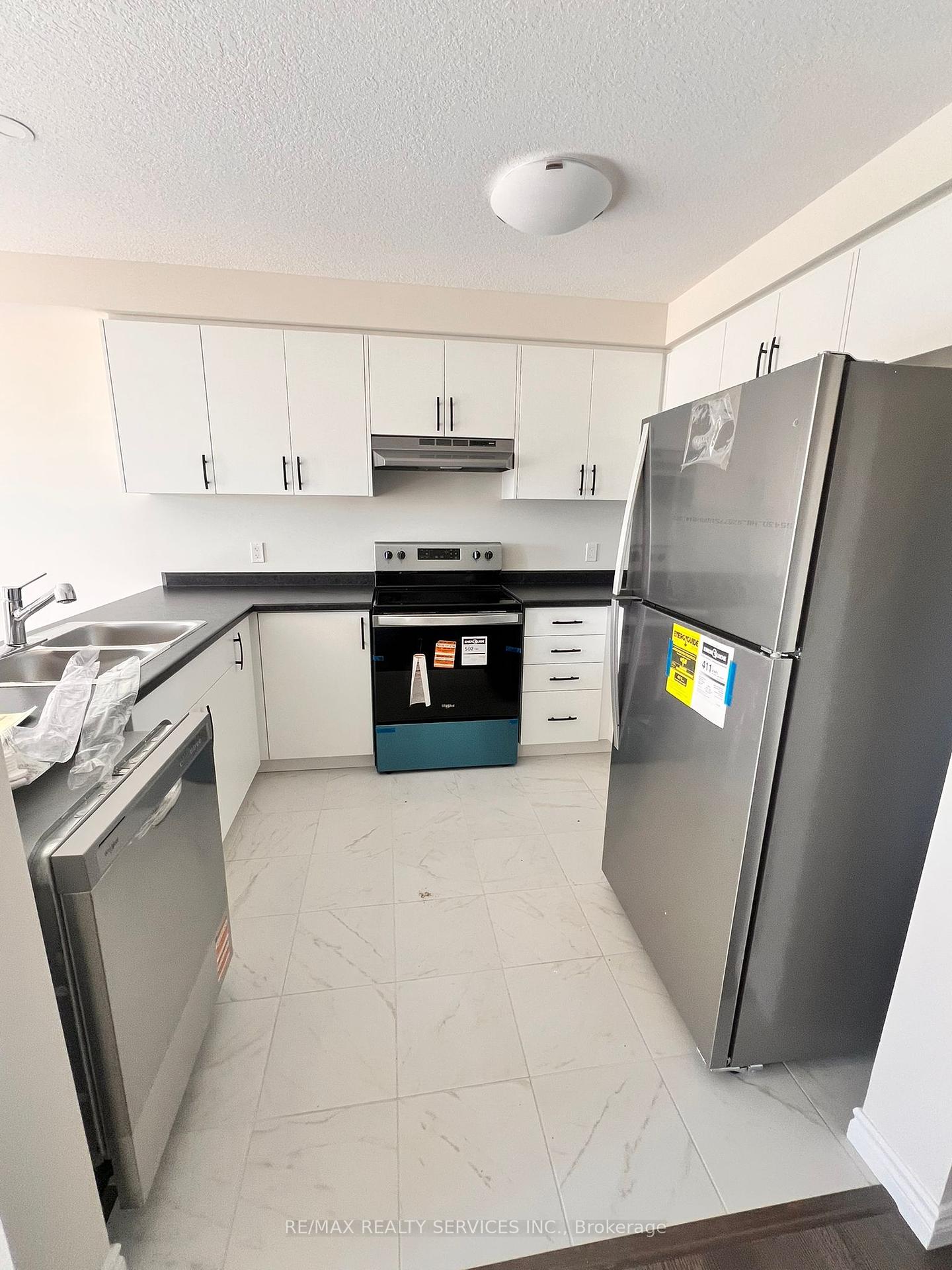 9-becker-street-n-stratford-ontario-x12425664