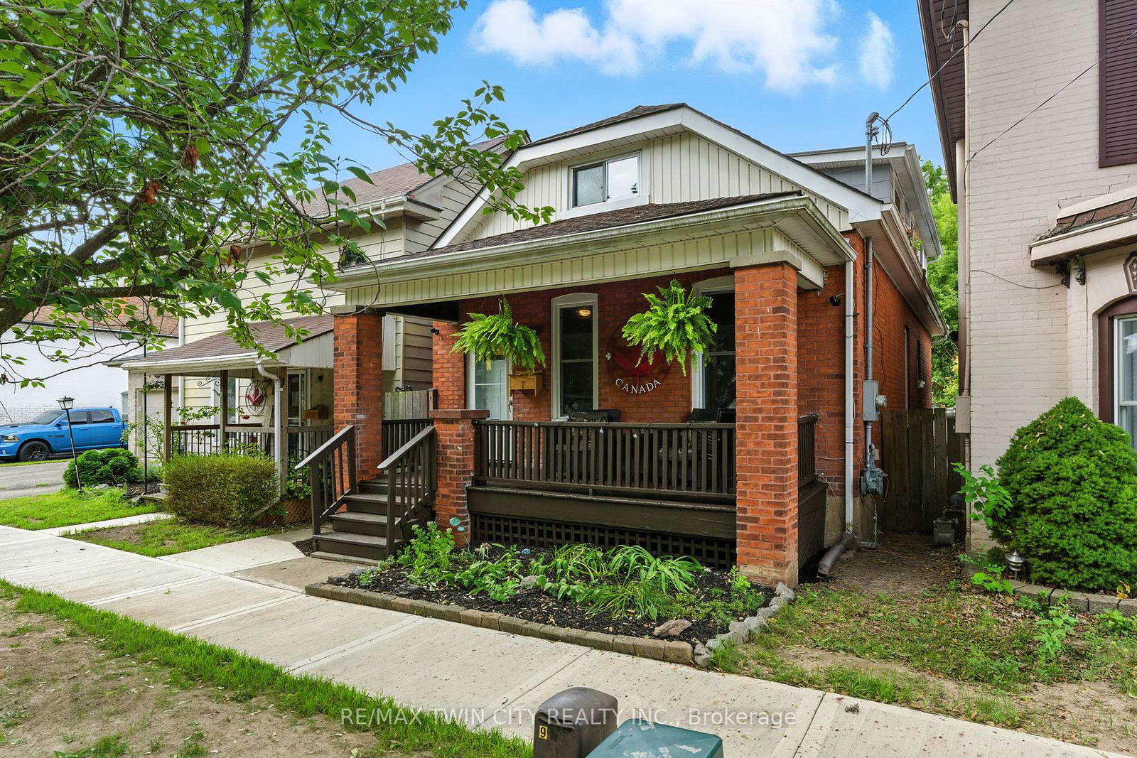 7-superior-street-brantford-ontario-x12425801