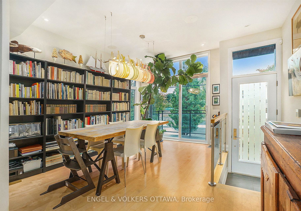 376b-wilmont-avenue-ottawa-ontario-x12425871