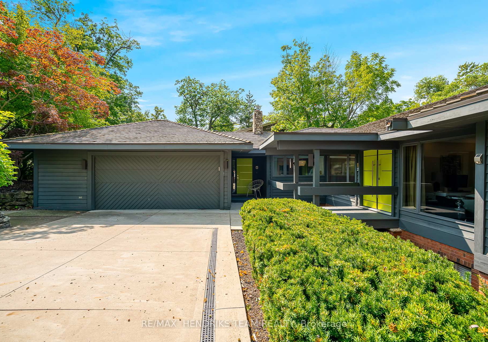 2-briarfield-crescent-st-catharines-ontario-x12425903
