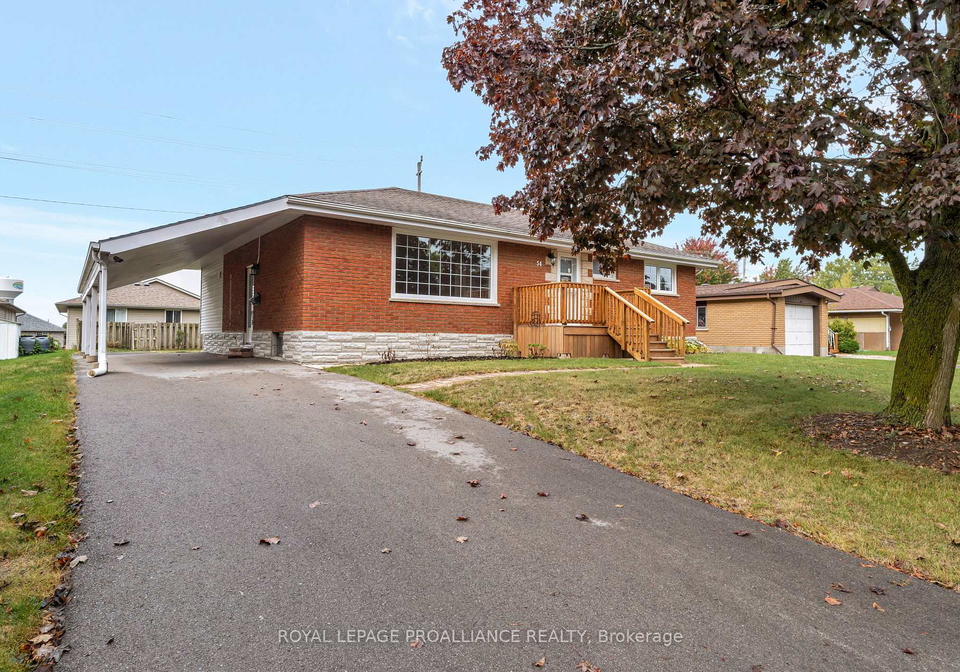 54-fifth-avenue-quinte-west-ontario-x12425954
