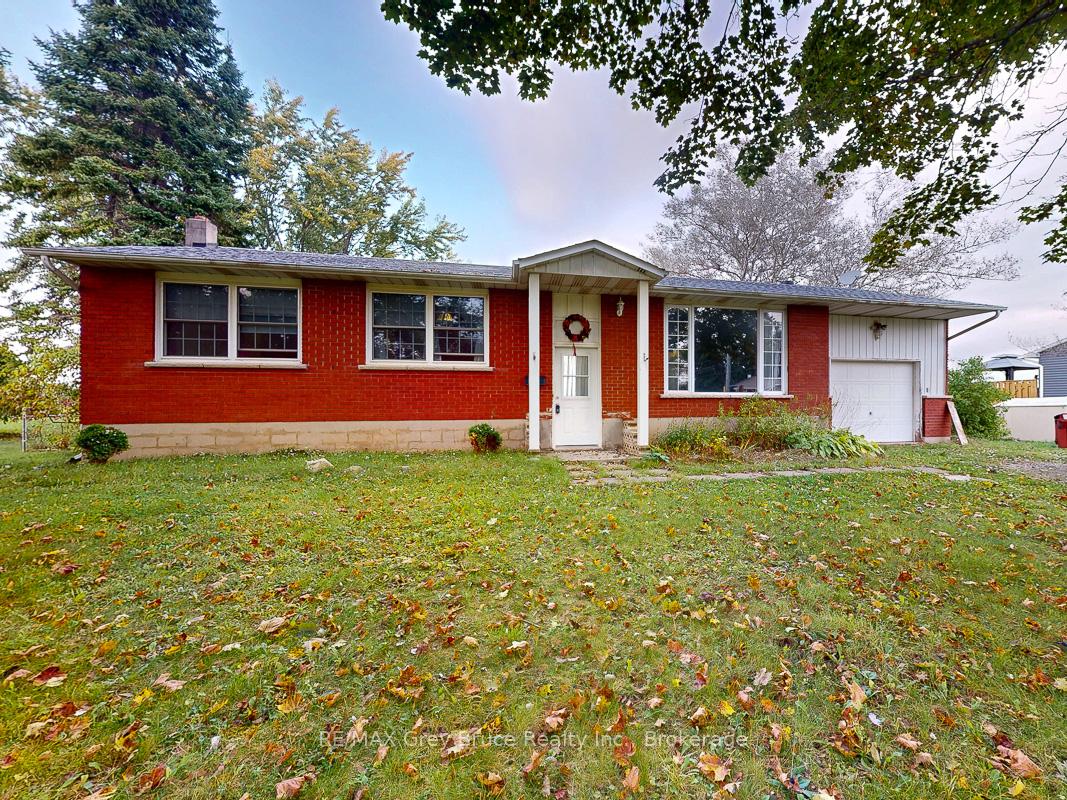 877-30th-street-w-georgian-bluffs-ontario-x12426114