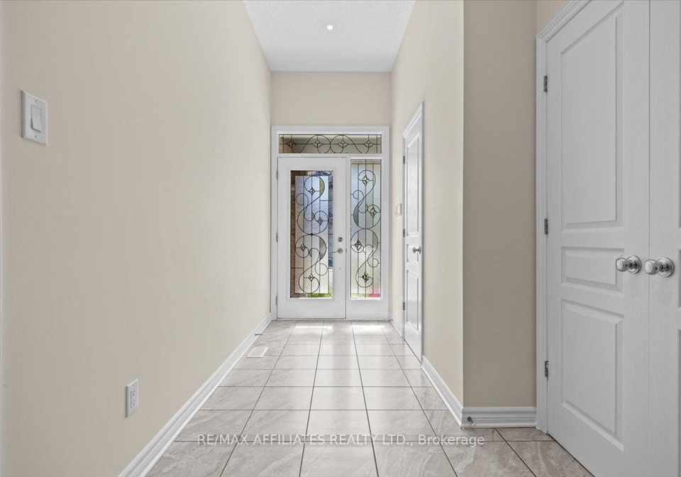 342-melodie-street-ottawa-ontario-x12426298