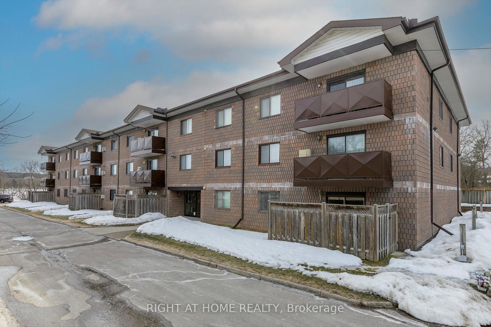 795-sherbrooke-street-peterborough-ontario-x12426410