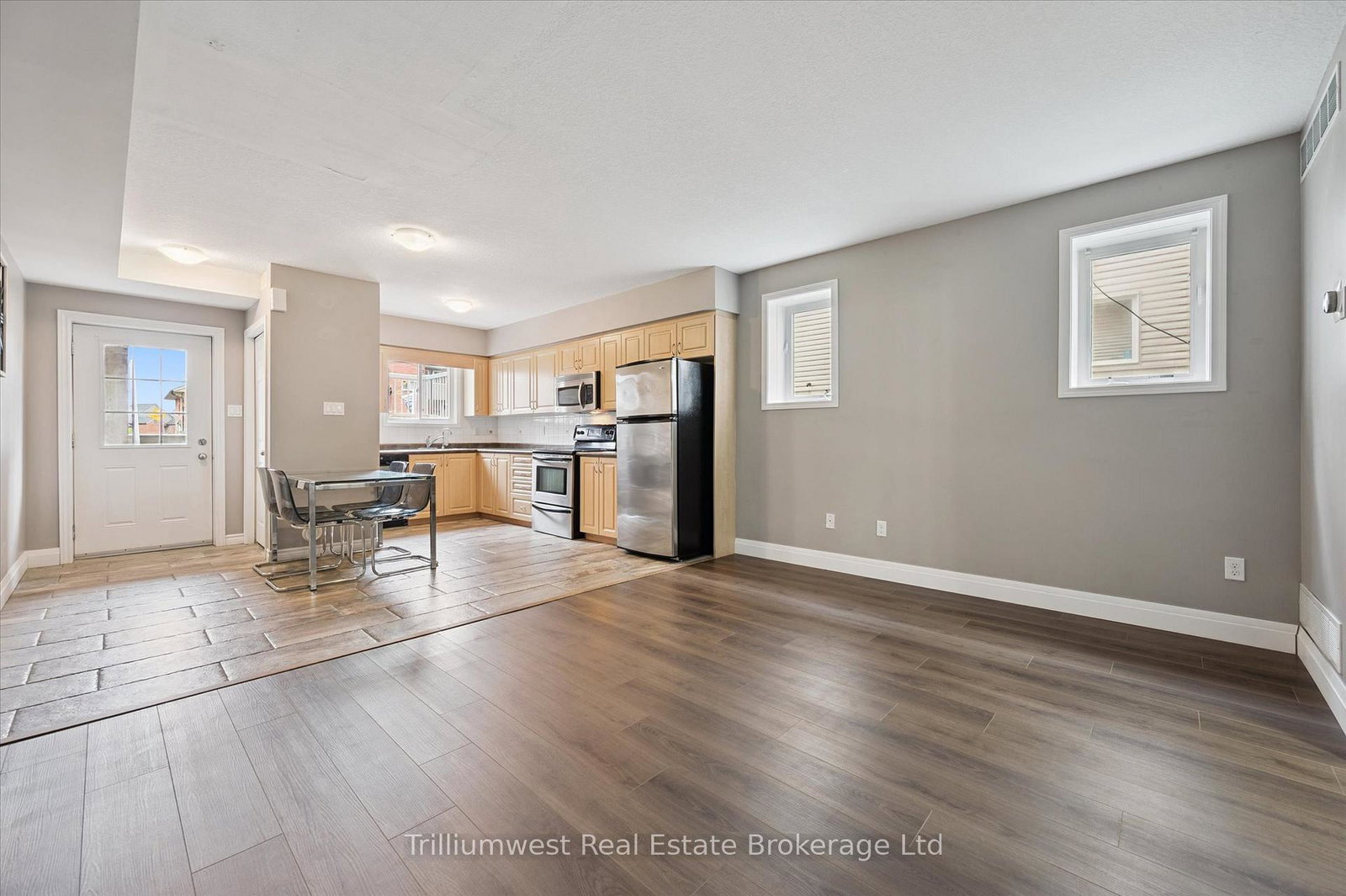 50-howe-drive-kitchener-ontario-x12426426