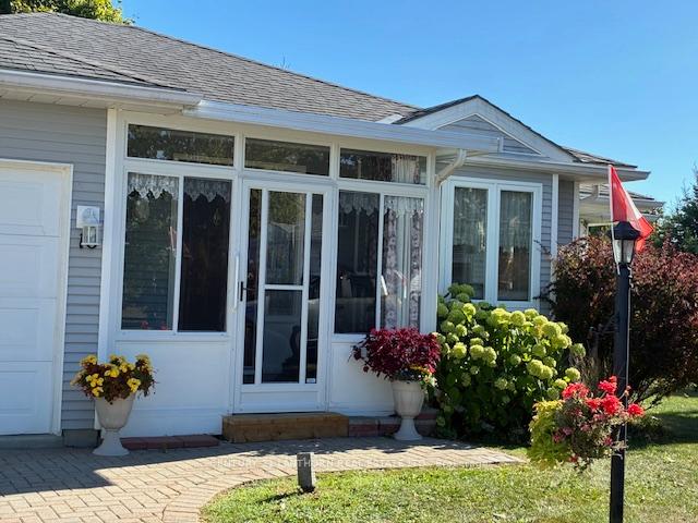 10-reynolds-place-w-prince-edward-county-ontario-x12426495