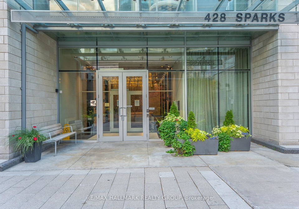 428-sparks-street-ottawa-ontario-x12426546