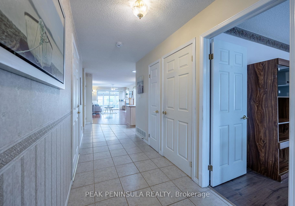 4-walsingham-drive-norfolk-ontario-x12426593