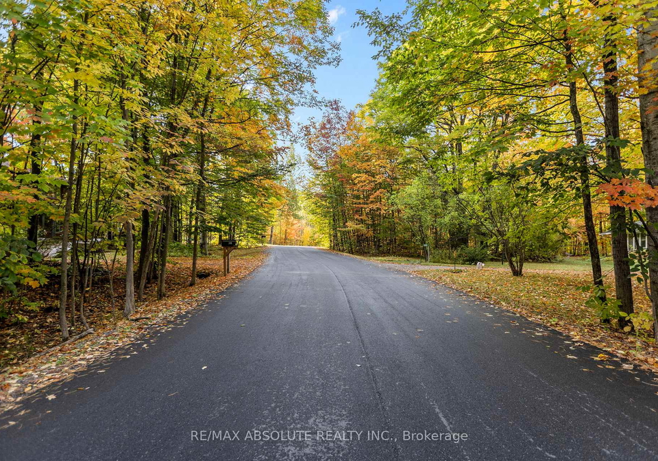109-pineridge-road-ottawa-ontario-x12426616