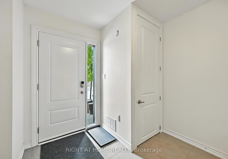 377-glancaster-road-hamilton-ontario-x12426648
