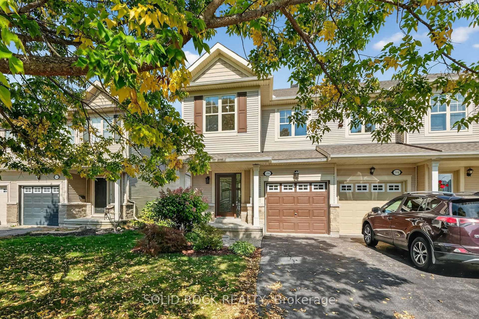 196-trail-side-circle-ottawa-ontario-x12426746
