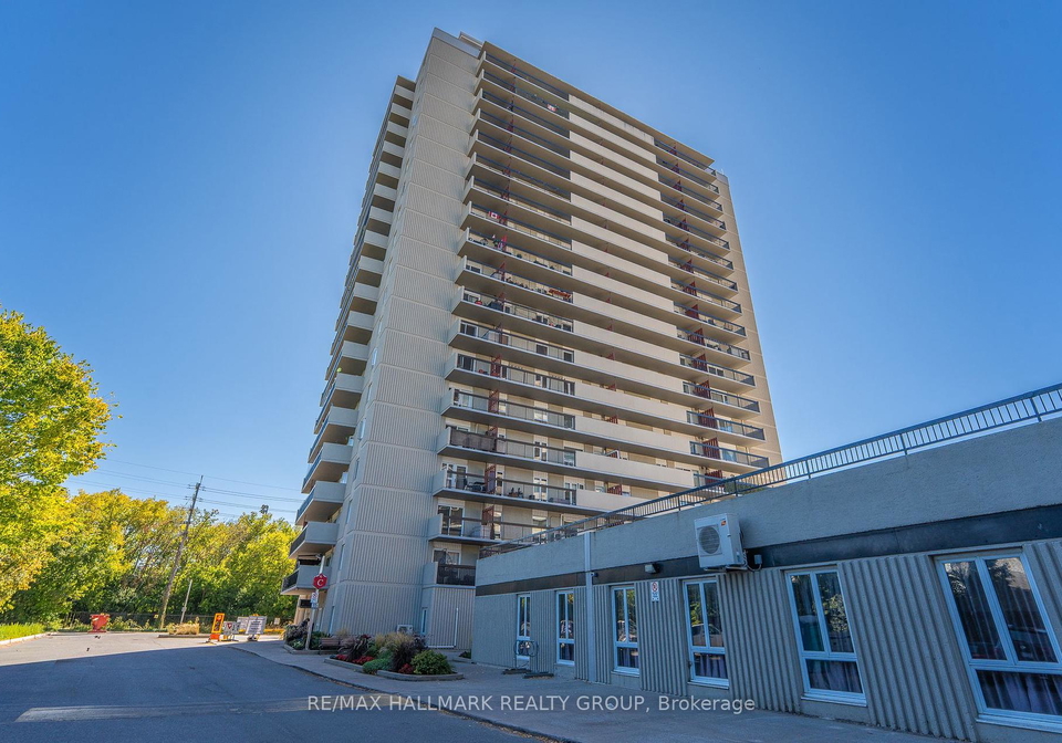 158c-mcarthur-avenue-ottawa-ontario-x12427053