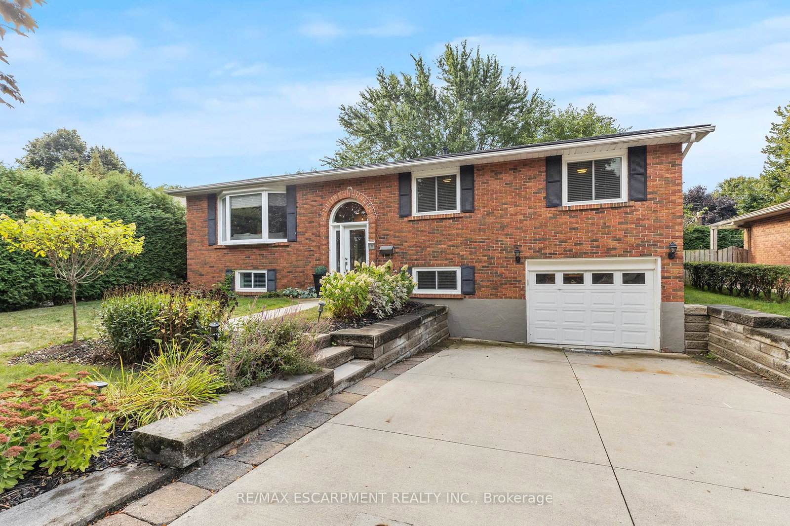 77-debora-drive-grimsby-ontario-x12427056