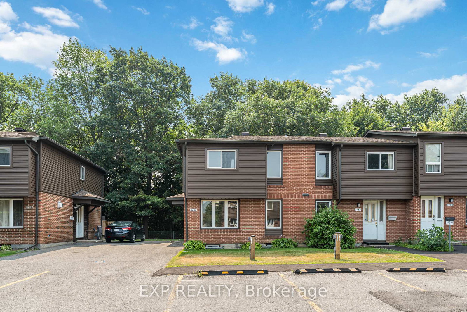 3190-stockton-drive-blossom-park-airport-and-area-ottawa-ontario-x12427077