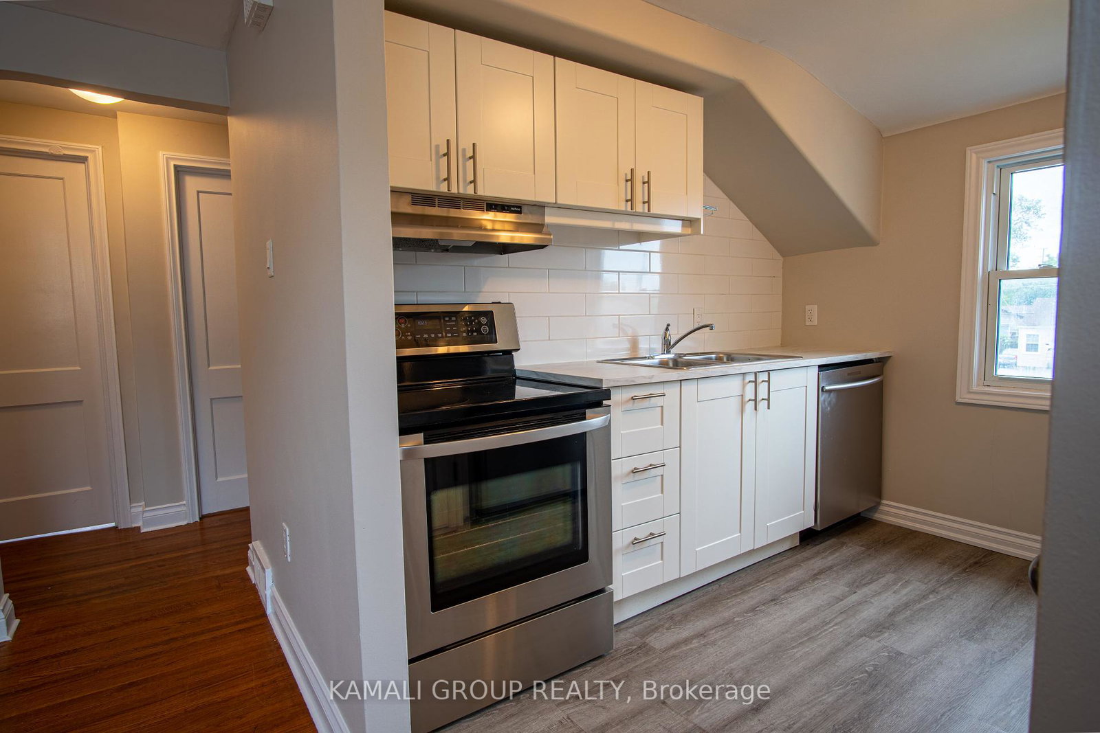 15-sherbourne-street-st-catharines-ontario-x12427258