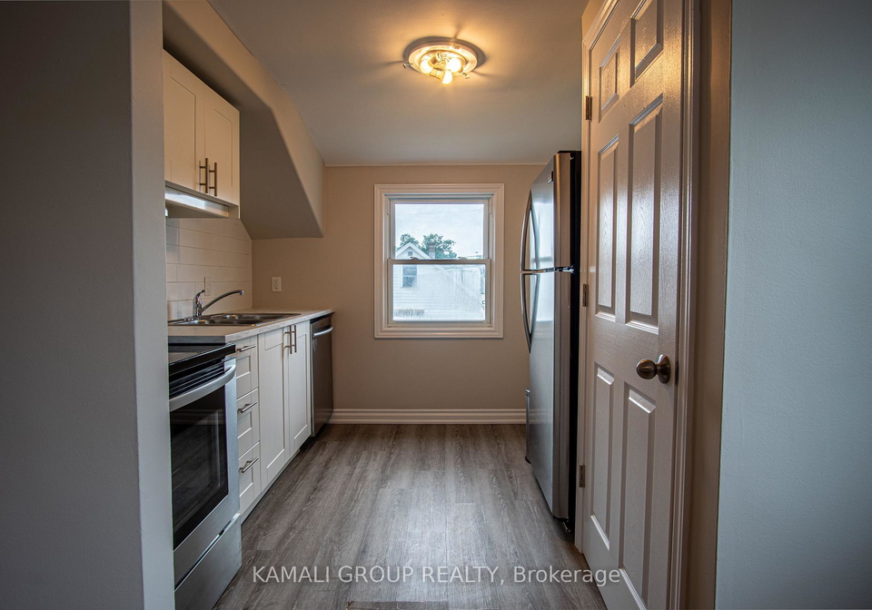 15-sherbourne-street-st-catharines-ontario-x12427258